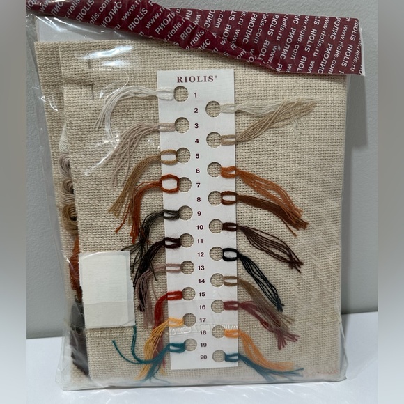 Riolis Cats Counted Cross Stitch Kit 15 3/4 x 11 3/4” - Picture 2 of 2